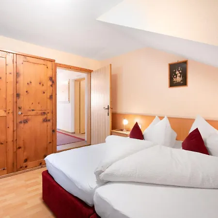 Appartement Rosa-3 By Interhome